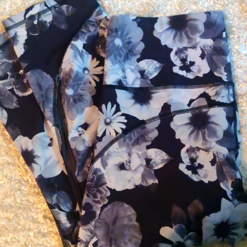 Women's Athletic Active Workout Leggings Size Large Go-Dry NWOT - Picture 11 of 12
